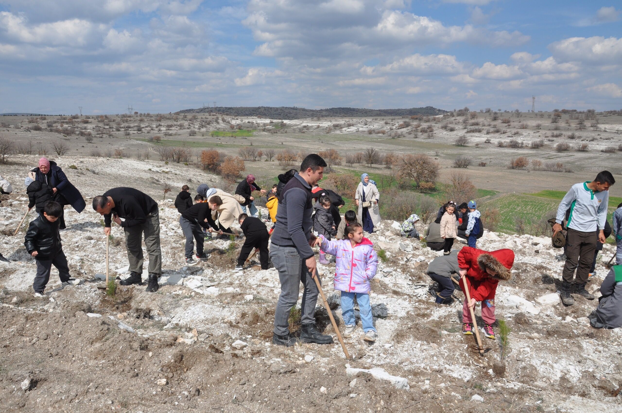 Kütahya’da Öğrencilerden Fidan Dikim Etkinliği (5)