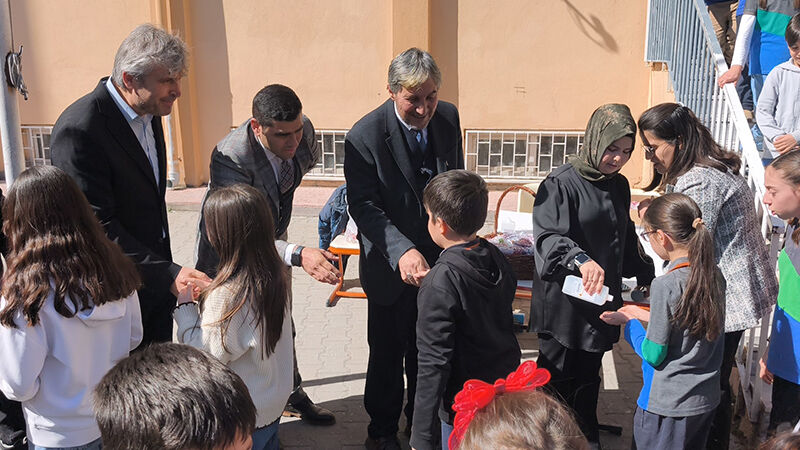 Kütahya’da Okullarda Çocuklar Bayramlaştı (6)