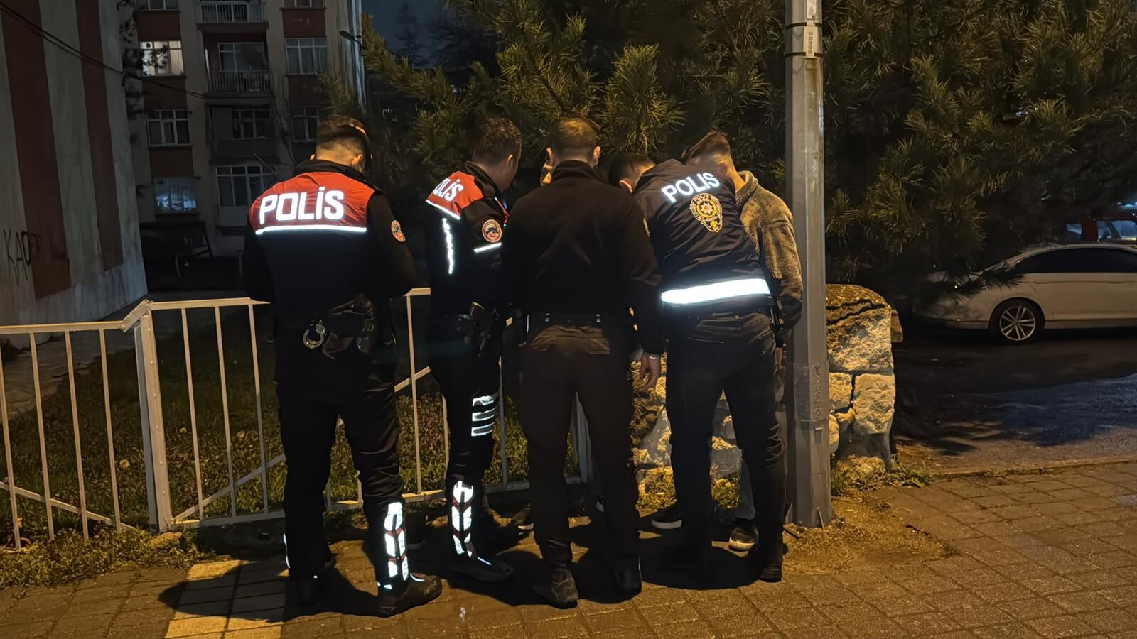 Kütahya’da Oto Boyacısına Silahlı Saldırı (1)-1