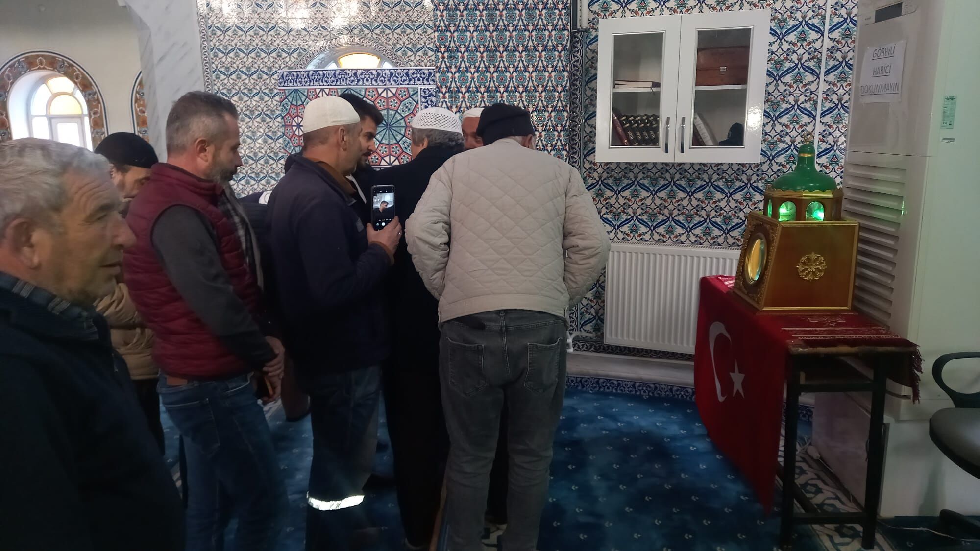 Kütahya’da Sakal I Şerif Ziyaretine Vatandaşlardan Yoğun Ilgi (1)