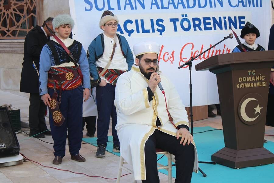 Kütahya’da Tarihi Sultan Alaaddin Camisi Yeniden Ibadete Açıldı (1)
