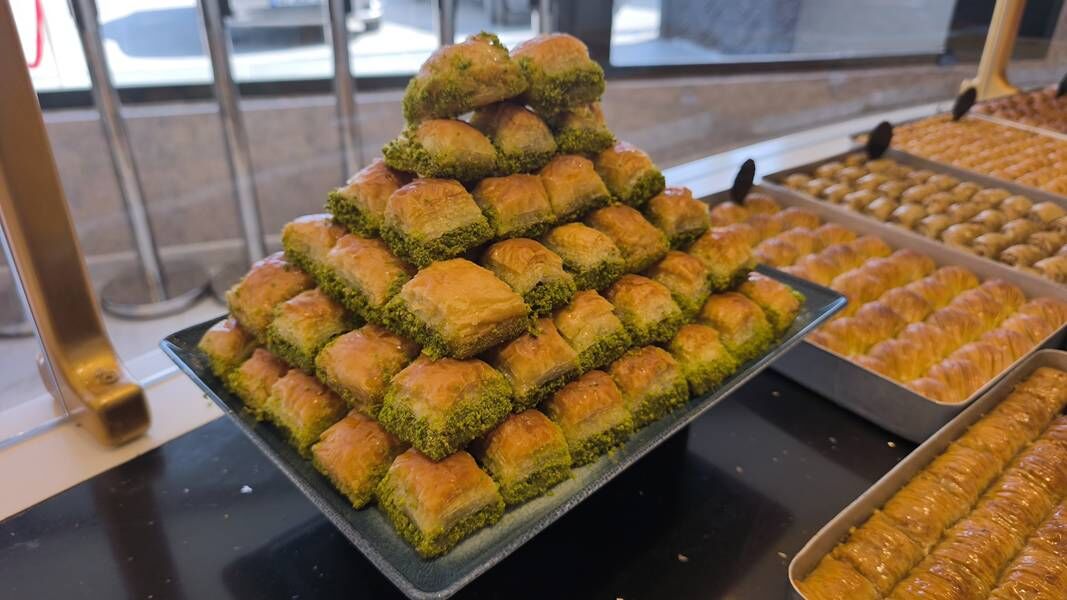 Kütahya’da Ucuz Tatlıya Dikkat, Bayram Zehir Olmasın! (3)