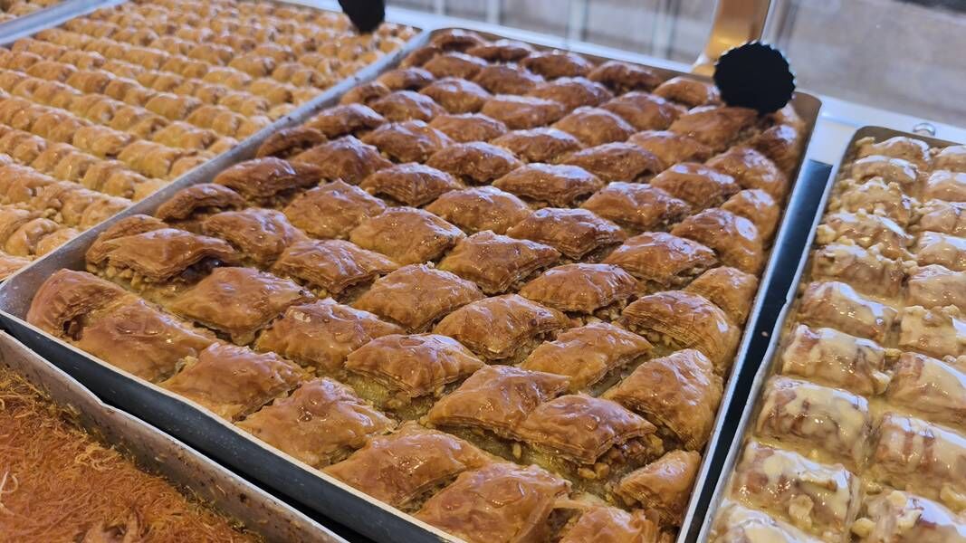 Kütahya’da Ucuz Tatlıya Dikkat, Bayram Zehir Olmasın! (4)