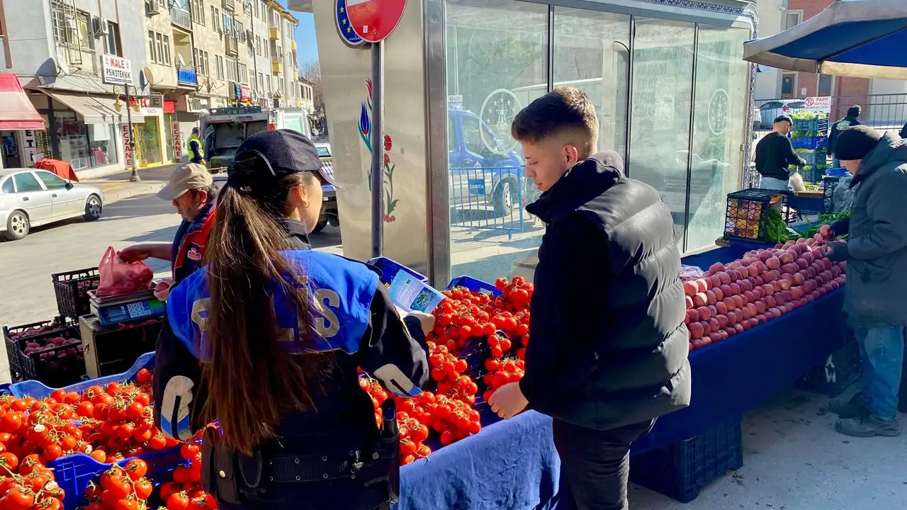 Kütahya’da Vatandaşlara Dolandırıcılık Uyarısı Yapıldı 1