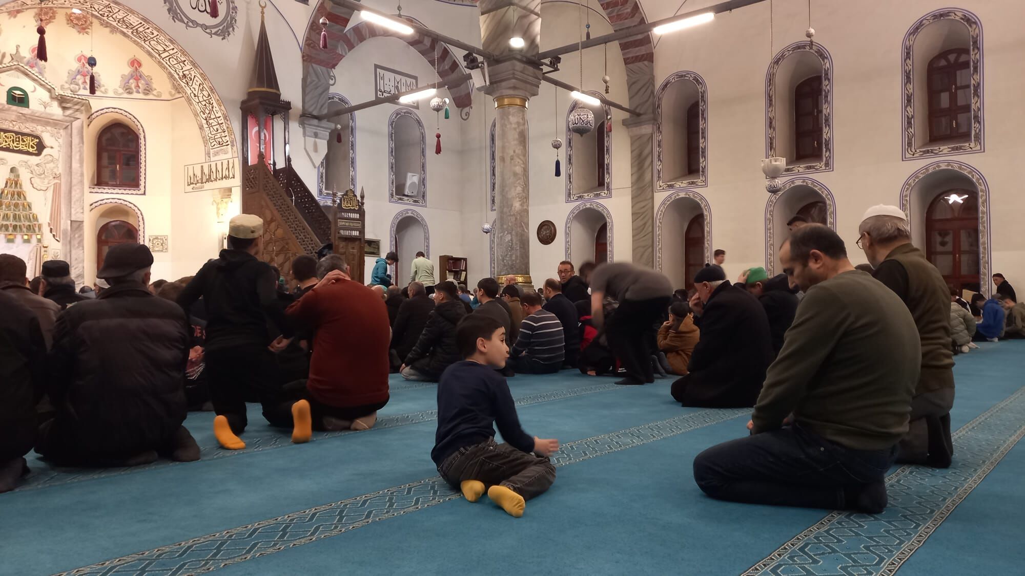 Kütahya’da Yüzlerce Öğrenci Ve Aileler, Teravihde Buluştu