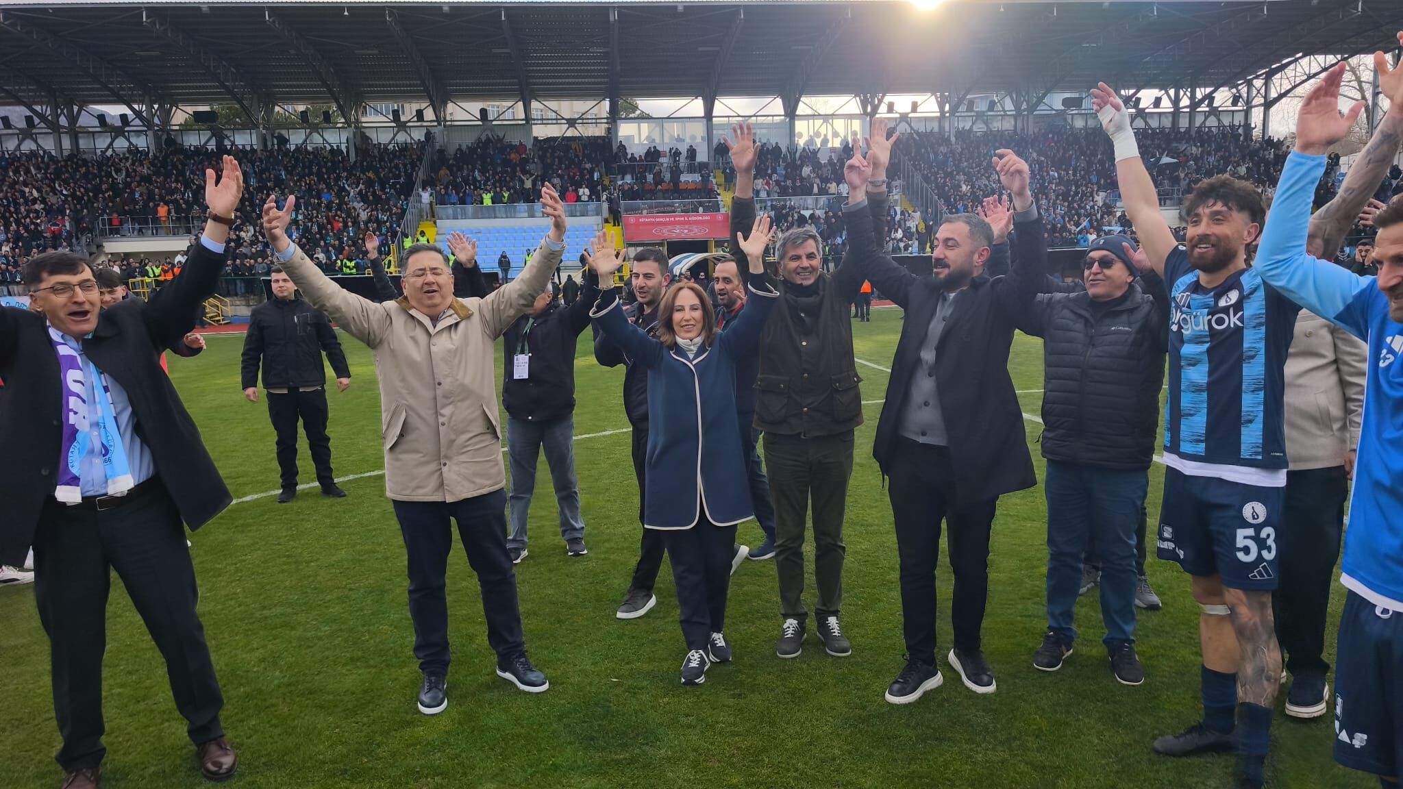 Kütahyaspor Evinde Hata Yapmadı (1)