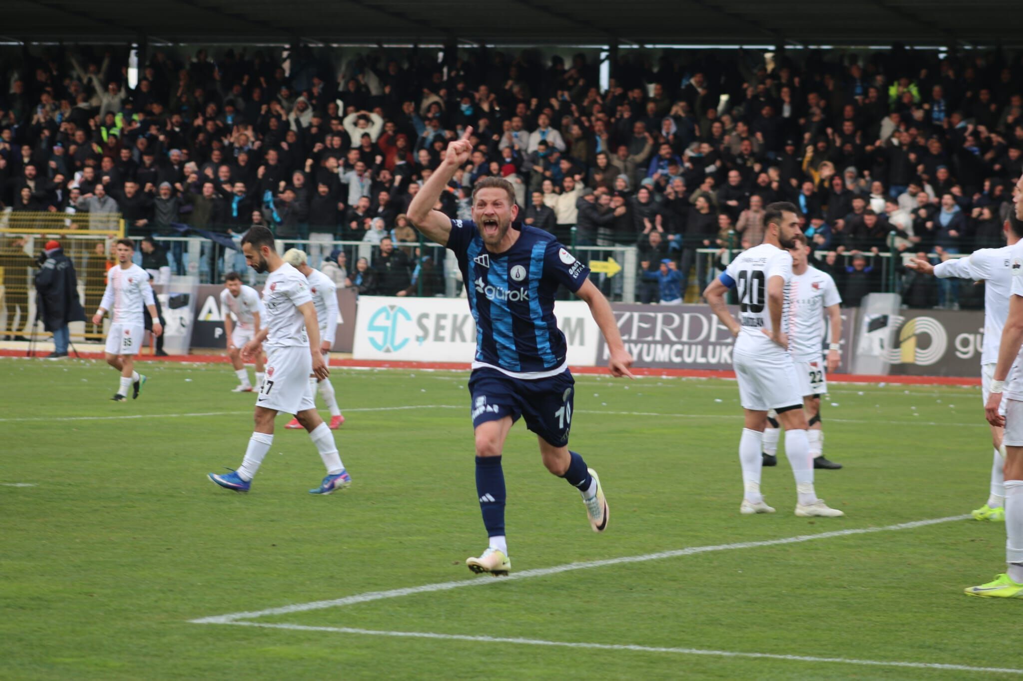 Kütahyaspor Evinde Hata Yapmadı (4)