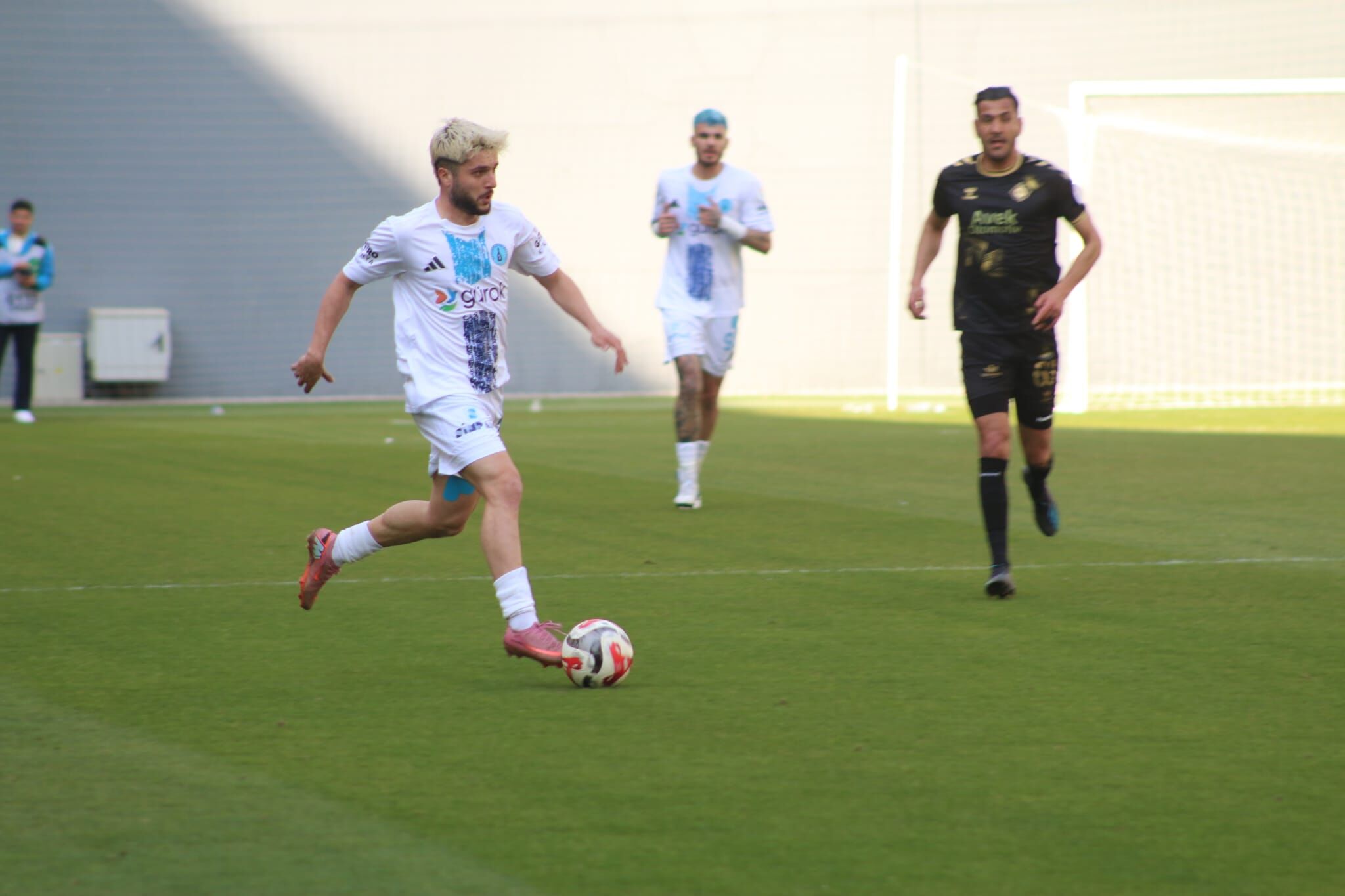 Kütahyaspor Ilk Yarıda Deplasmanda Önde (3)-1