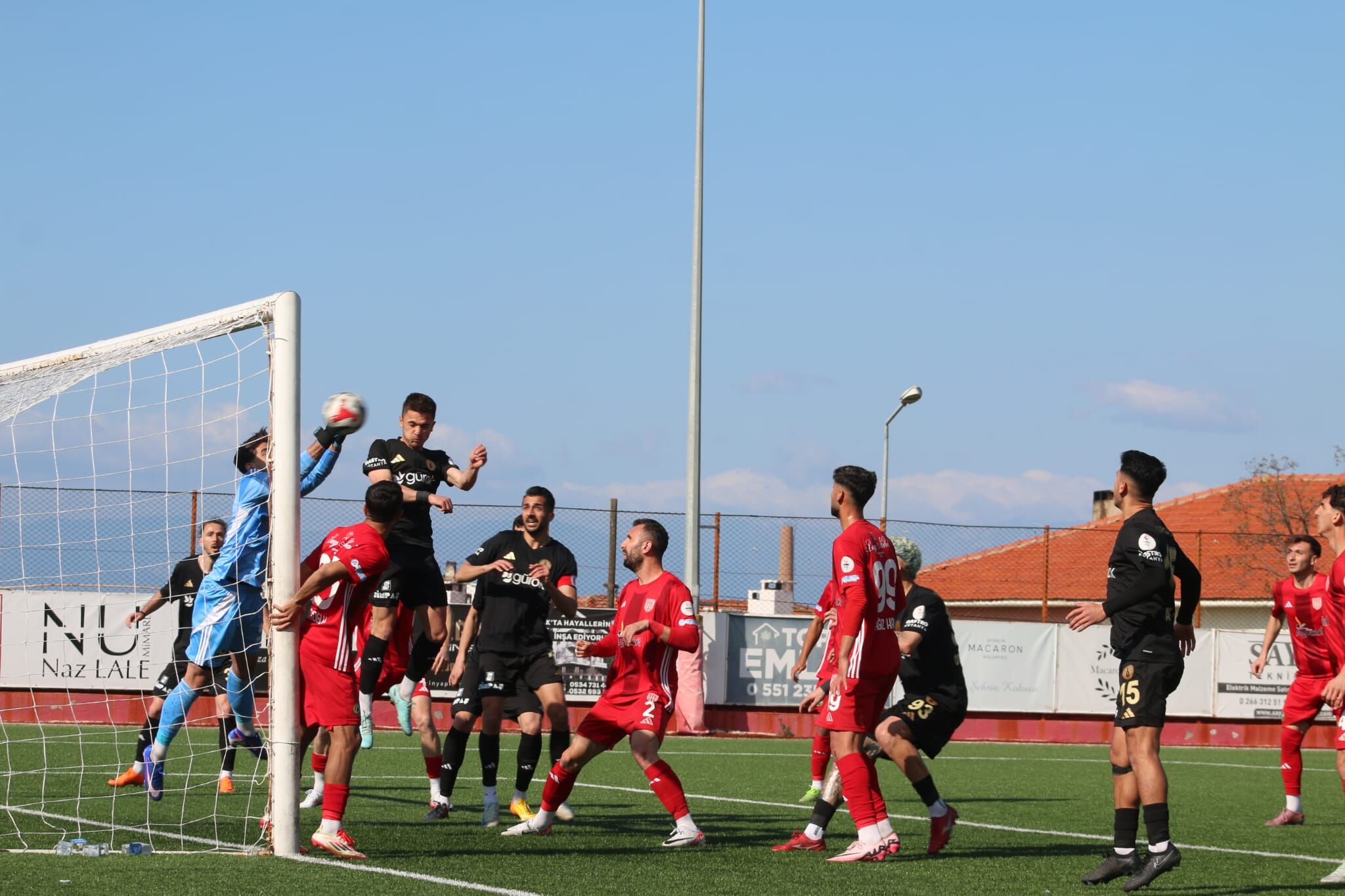 Kütahyaspor Ilk Yarıyı Golsüz Tamamladı (4)