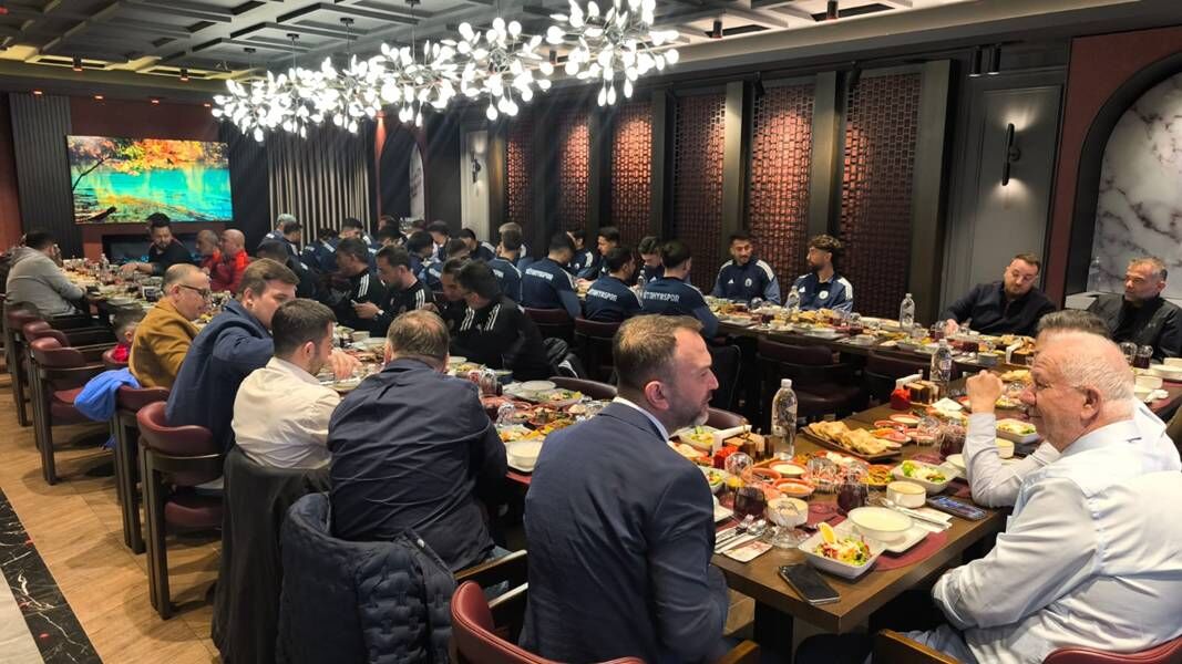 Kütahyaspor Kulübü “Birlik Iftarında” Bir Araya Geldi (4)