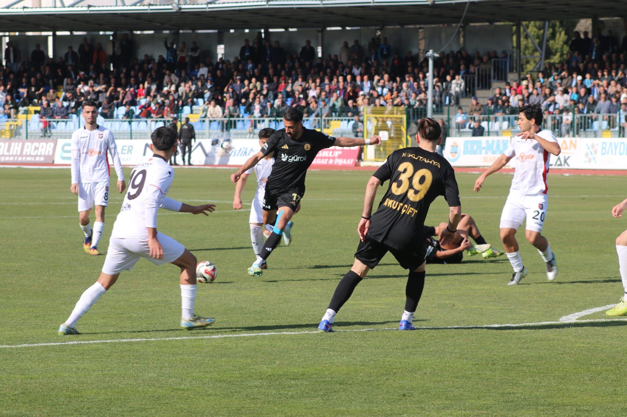 Kütahyaspor Sahasında Galibiyeti Koruyamadı (3)-1