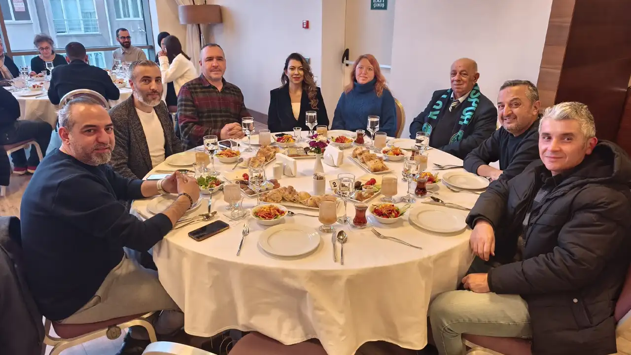 Nida Olçar, Kütahya Basınını Iftarda Ağırladı