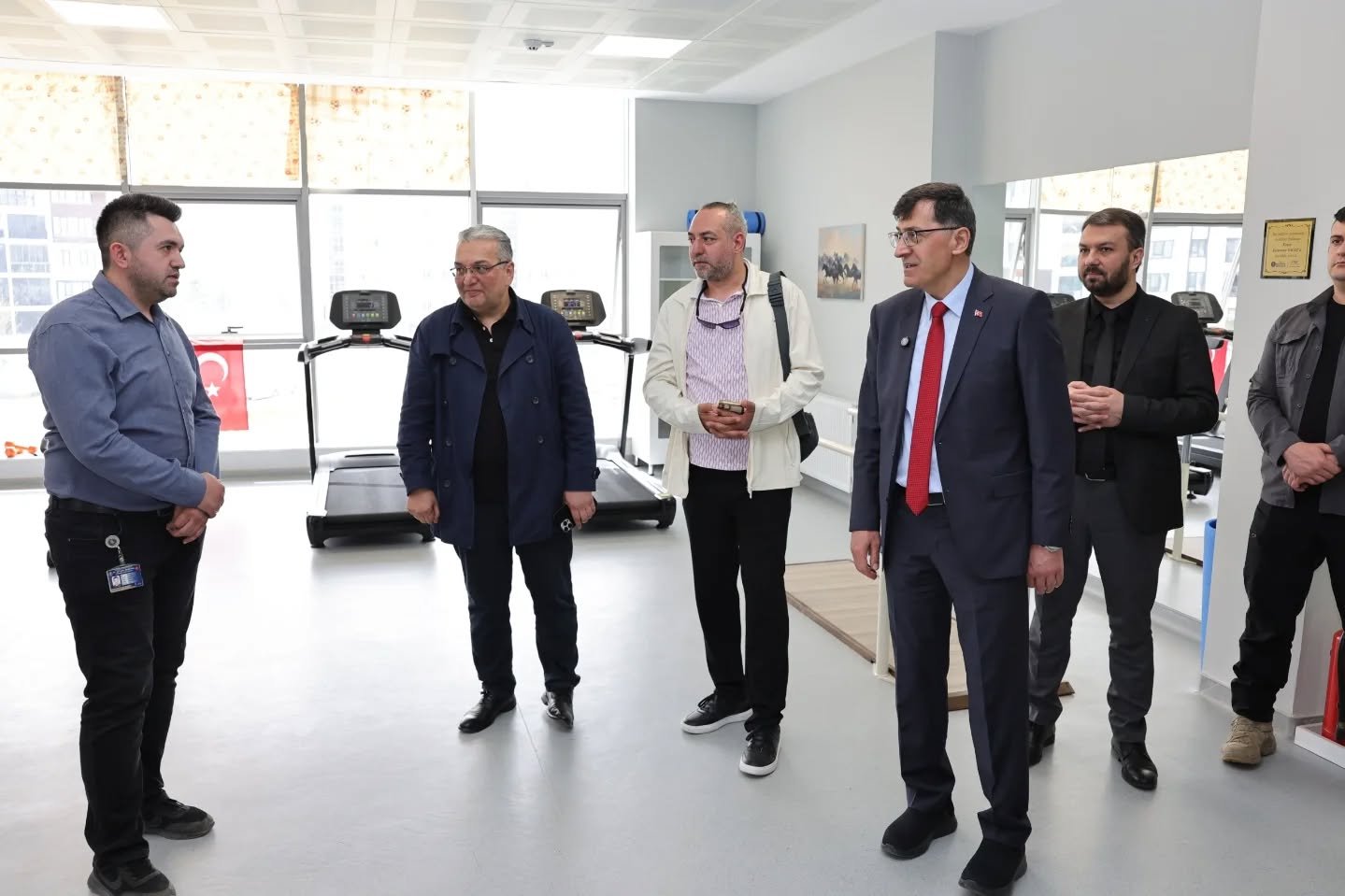 670311257 18421690642134776 999381119801059031 N