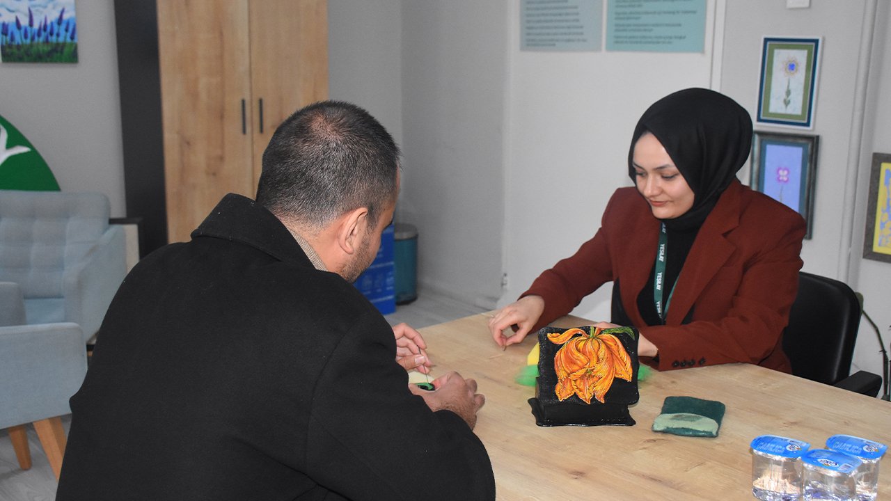 Afyonkarahisar’da 20 Yıllık Sanal Kumar Bağımlılığından Yedam’la Kurtuldu-1