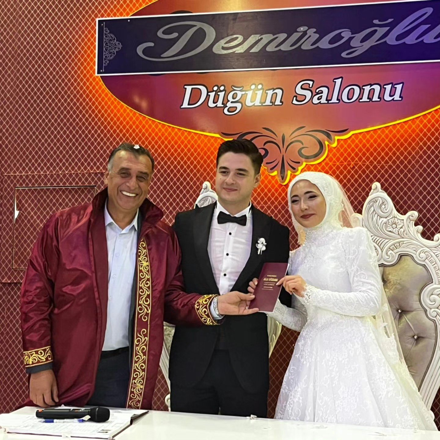 Altıntaş Belediye Başkanı Tunç’tan Anlamlı Nikah Töreni