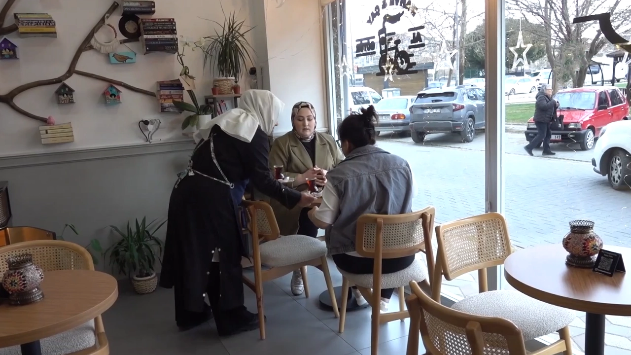 Bilgisayar Mühendisliğini Bıraktı Hayalini Kurduğu Işletmeyi Açtı1