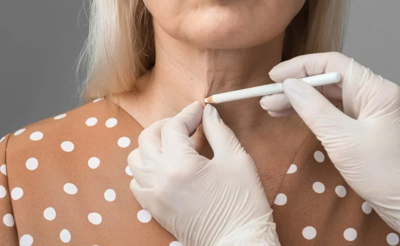 Boyundaki Et Benleri Sanıldığı Kadar Masum Değil2