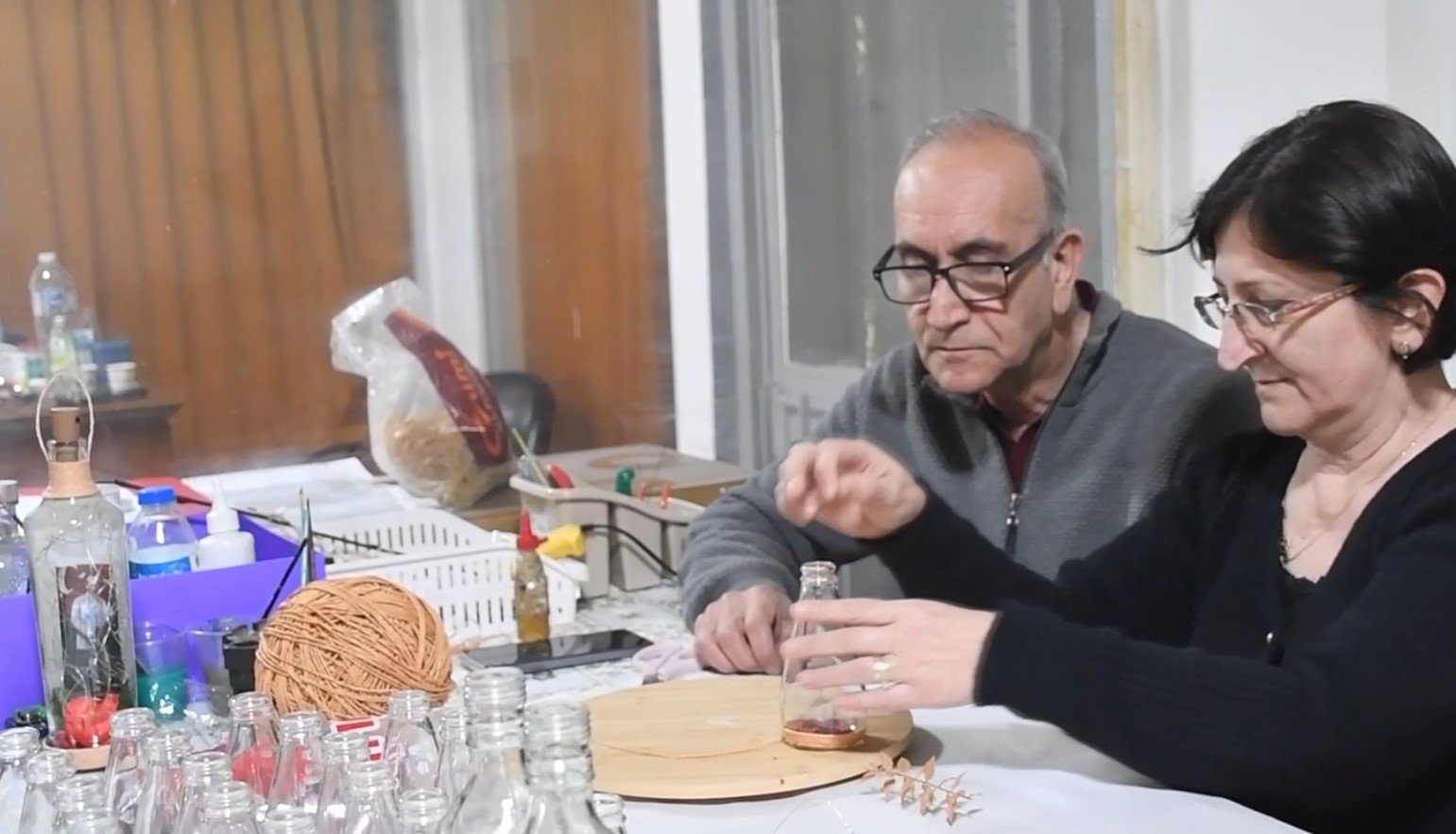 Düzce Emekli Çift Atık Malzemeleri Süs Eşyasına Dönüştürdü