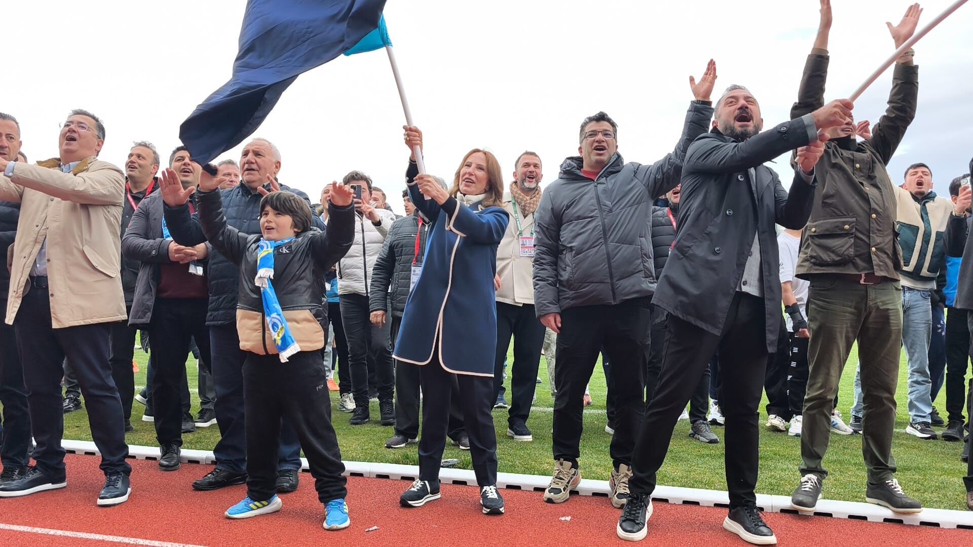 Esin Güral Argat’tan Kütahyaspor’a Büyük Destek (4)