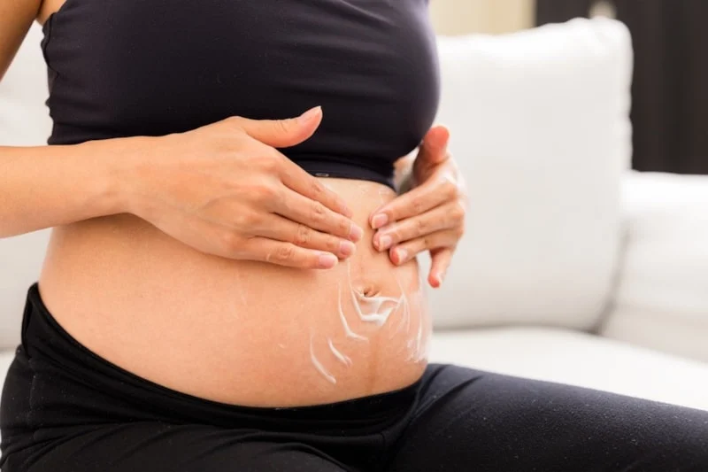 Hamilelikte Kaşıntı Çatlak Belirtisi Mi1