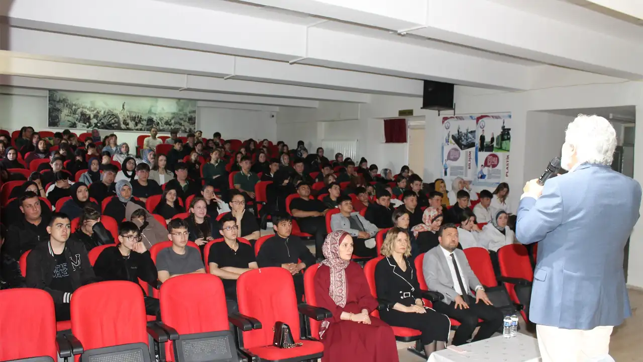 Kütahya Altıntaş’ta “Okuyan Nesil Projesi” Yoğun Ilgi 2