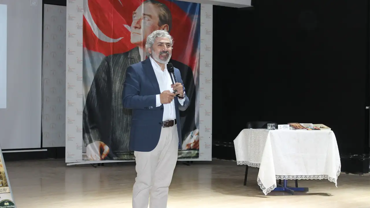 Kütahya Altıntaş’ta “Okuyan Nesil Projesi” Yoğun Ilgi