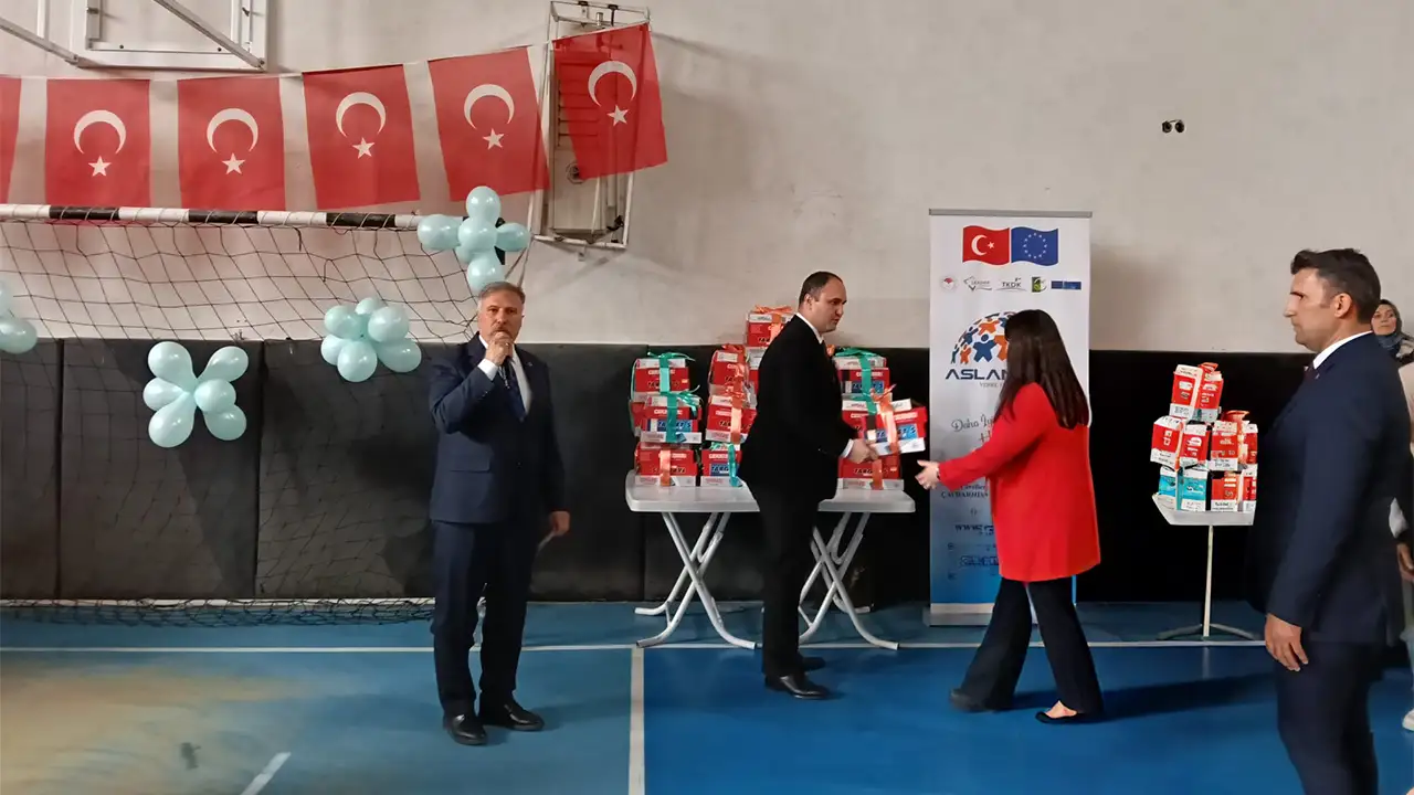 Kütahya Aslanapa’da Öğrencilere Zeka Oyunu Desteği1