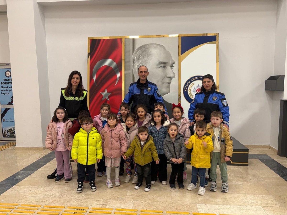Kütahya Emniyetinden Miniklere Anlamlı Ziyaret3