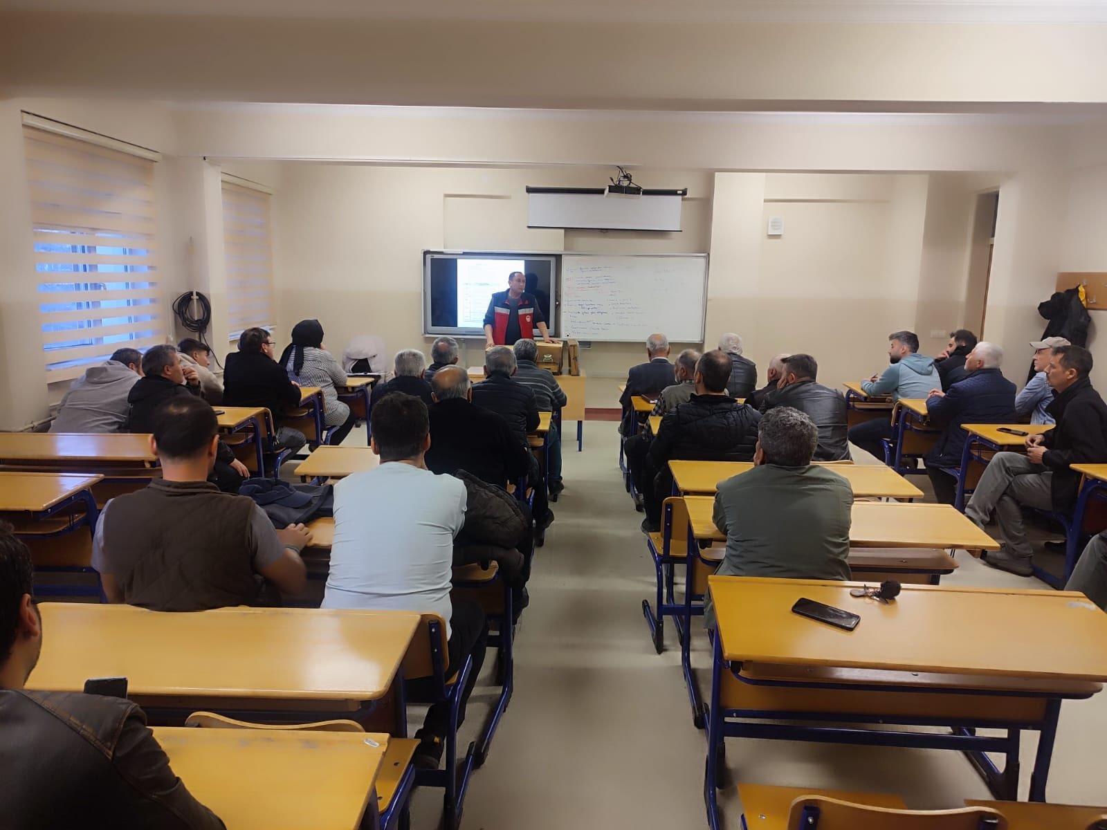 Kütahya Simav’da Arıcılık Kursu Devam Ediyor