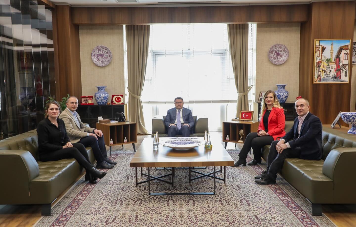 Kütahya Valisi Dernek Yönetimini Makamına Kabul Etti2