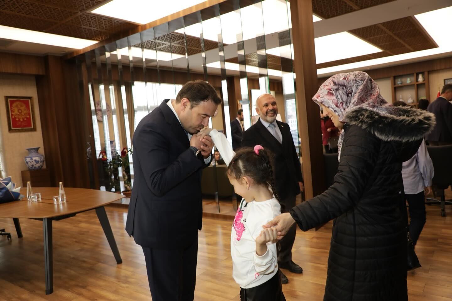 Kütahya Valisi Işın, Kütüphane Haftasında Okurlarla Buluştu2