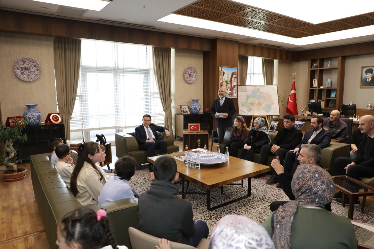 Kütahya Valisi Işın, Kütüphane Haftasında Okurlarla Buluştu4