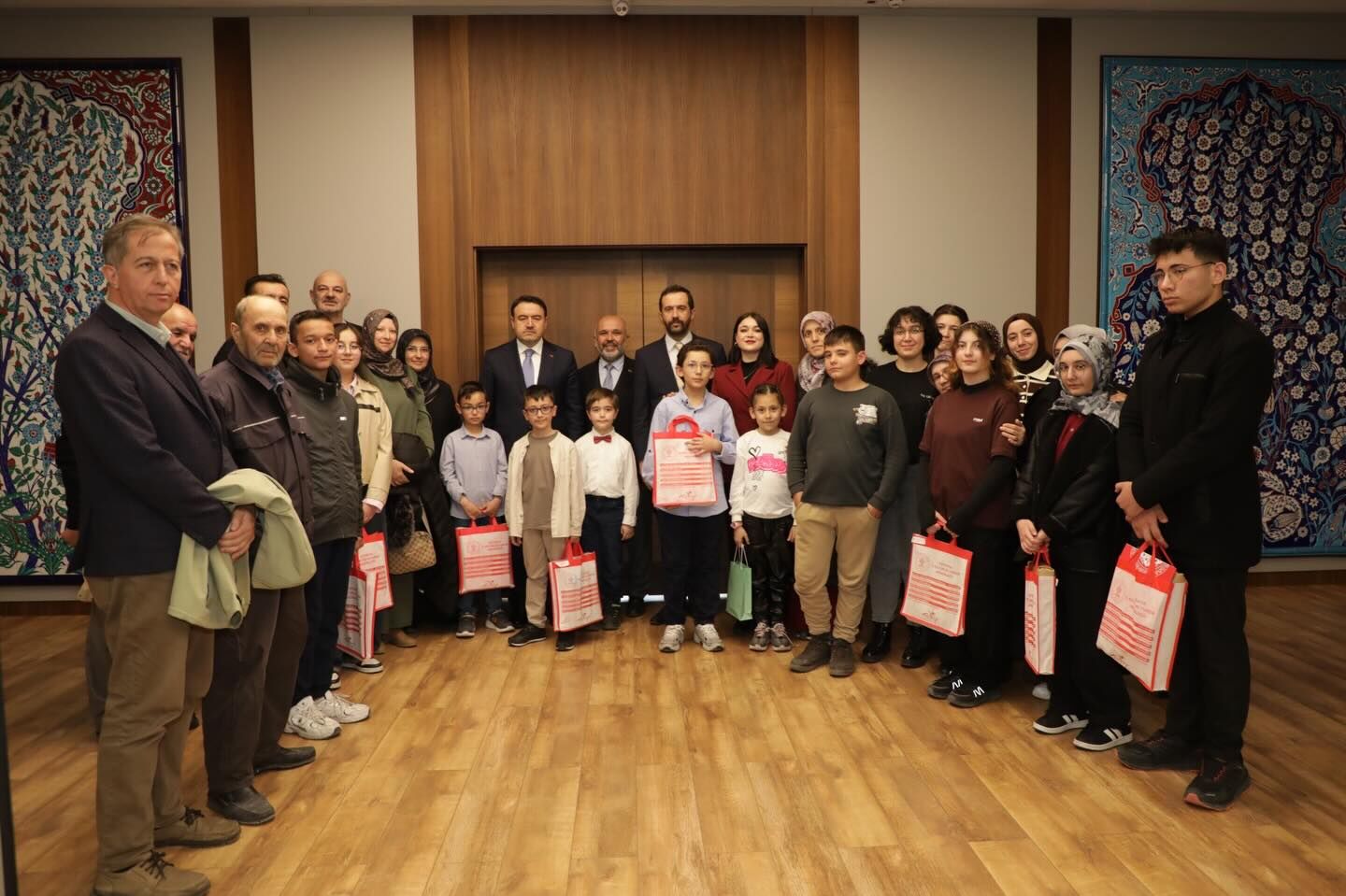 Kütahya Valisi Işın, Kütüphane Haftasında Okurlarla Buluştu6