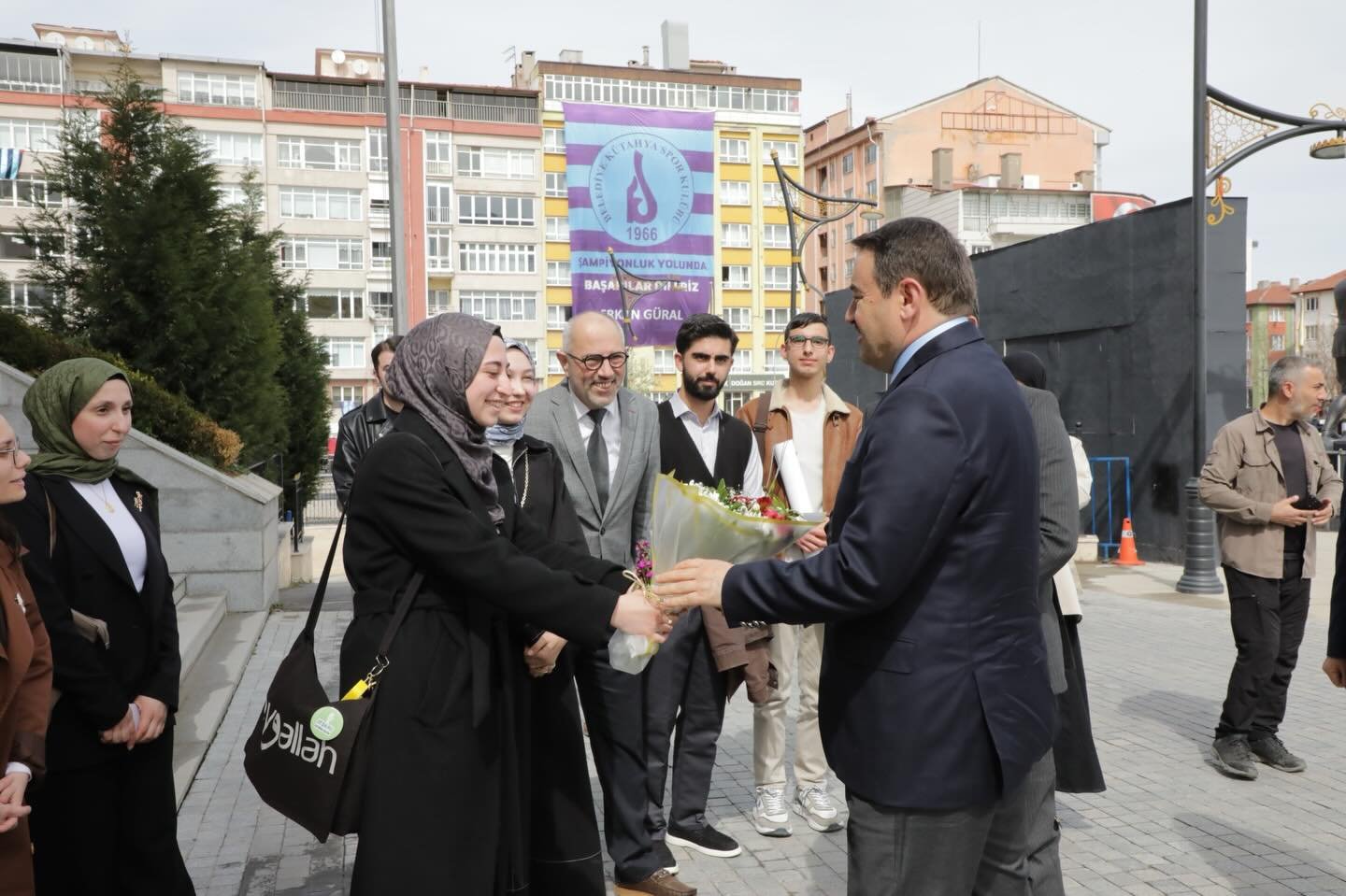 Kütahya Valisi Işın’dan Üniversiteli Gençlere Destek Mesajı3