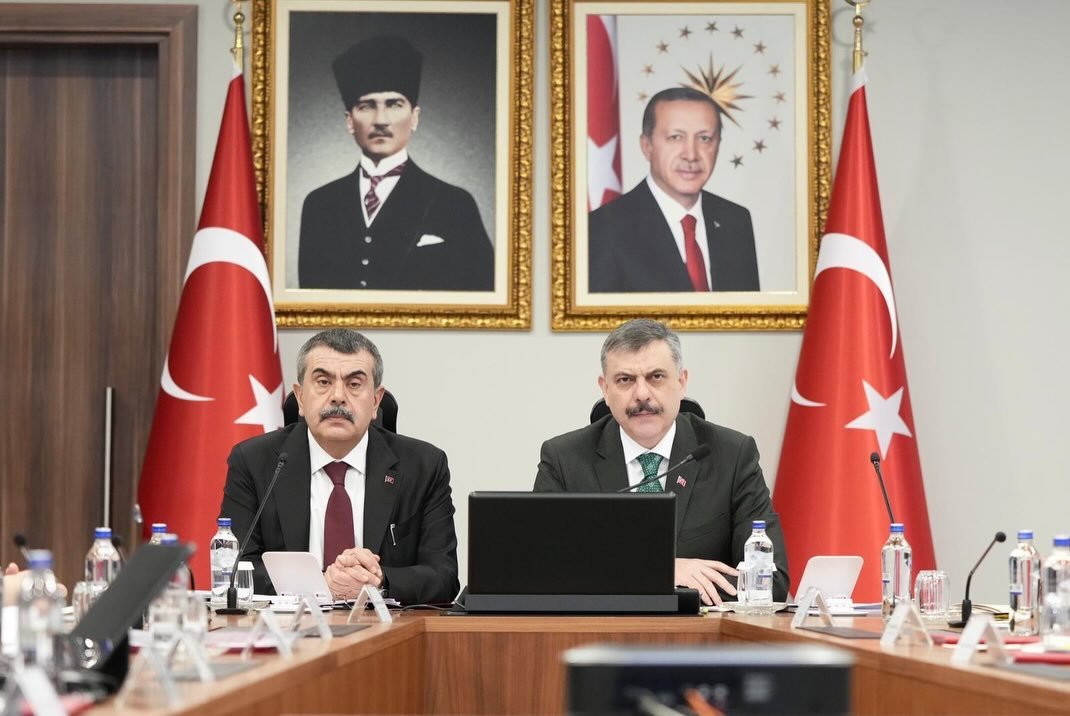 Kütahya Valisi Musa Işın Güvenlik Toplantısına Katıldır1