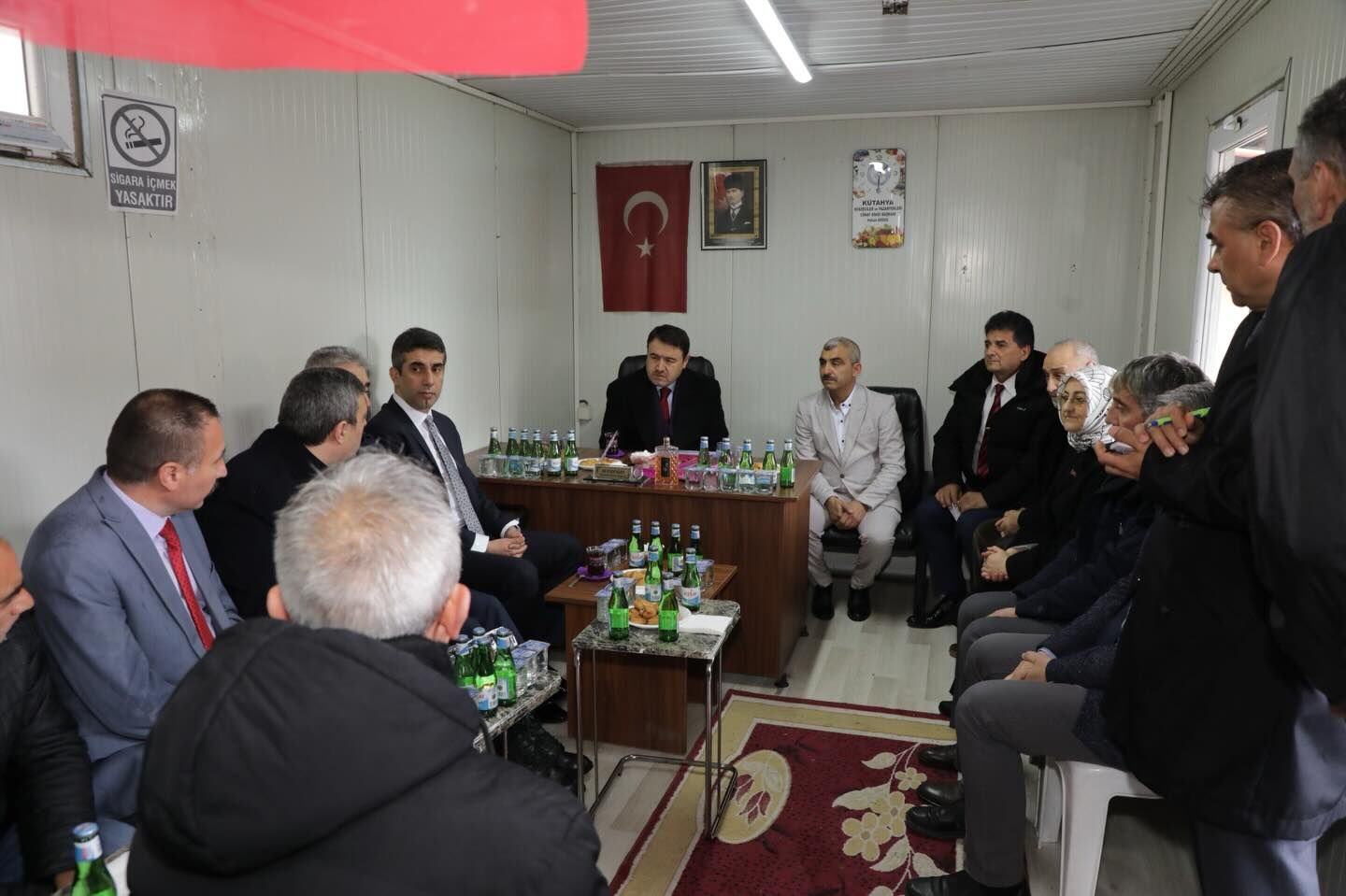 Kütahya Valisi Roman Vatandaşlarla Bir Araya Geldi3