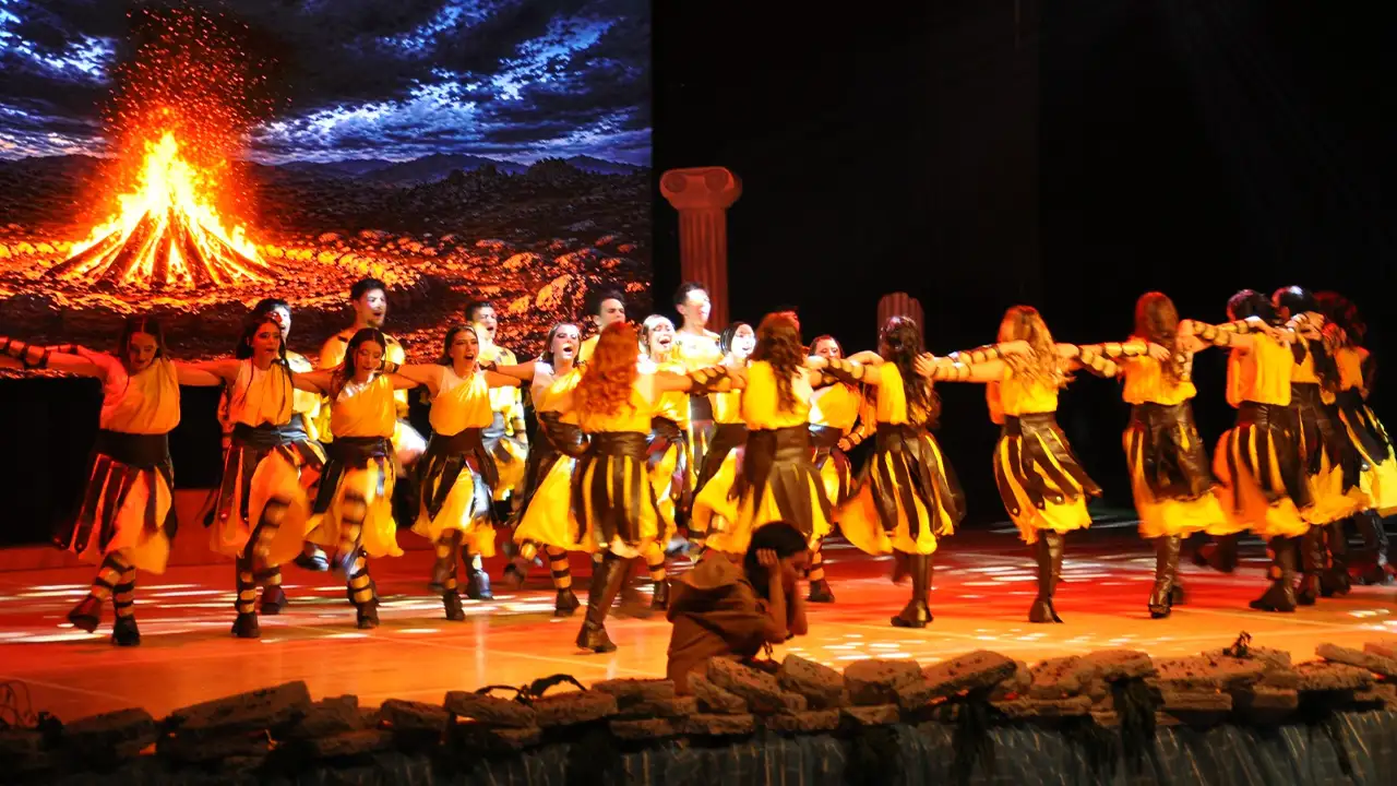 Kütahya’da Aizanoi Antik Kenti Müzikali Sahnelendi7