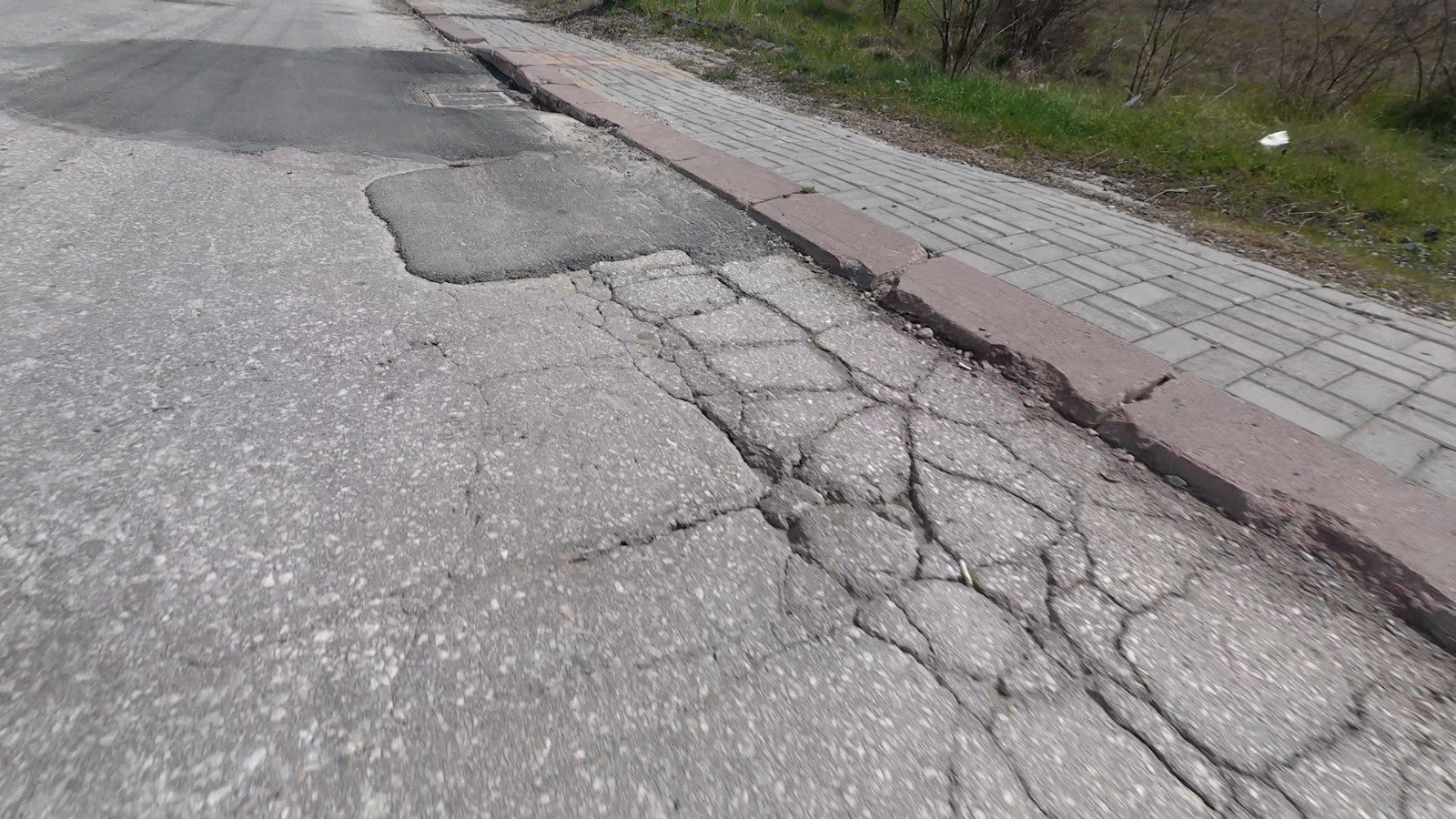 Kütahya’da Bozuk Ve Çukurlu Yollar Çözüm Bekliyor (6)