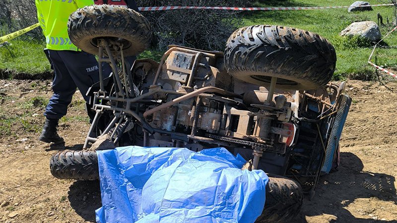 Kütahya'da Devrilen Atv'nin Kadın Sürücüsü Hayatını Kaybetti (2)