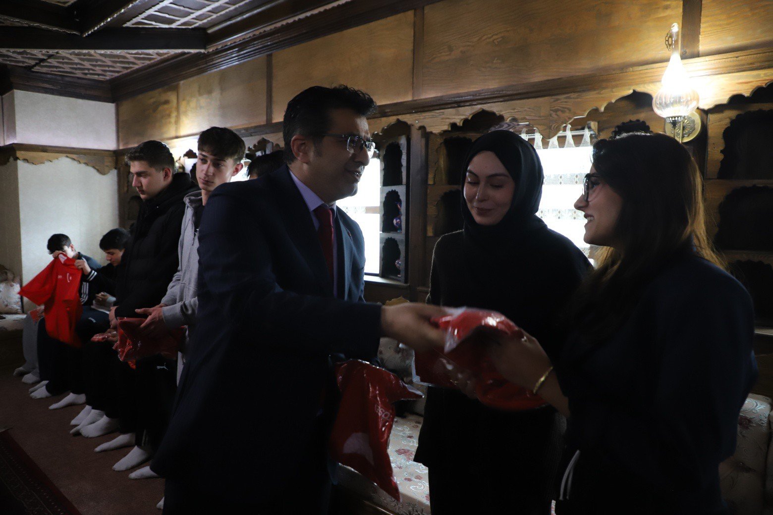 Kütahya’da Gençlere Milli Forma Desteği Verildi3