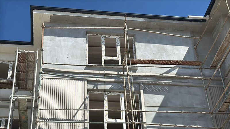 Kütahya’da Inşaattan Düşen 2 Işçi Ağır Yaralandı (4)