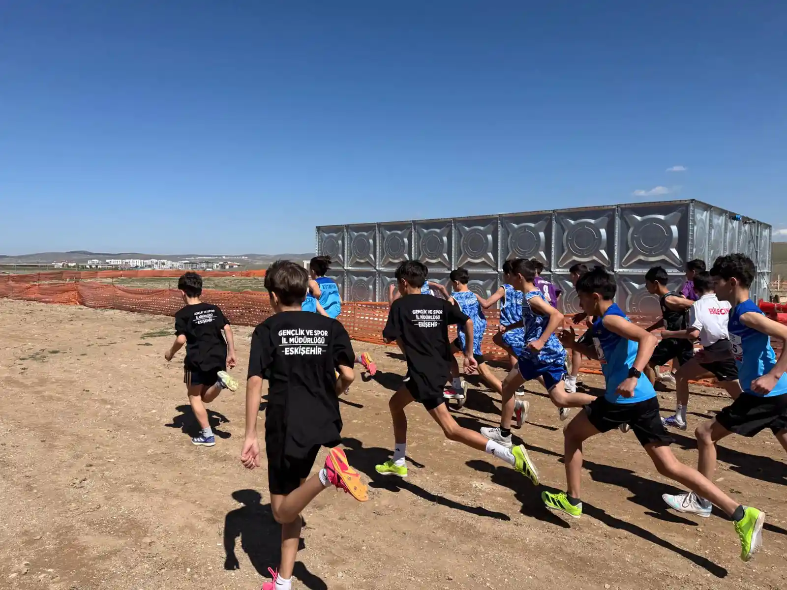 Kütahya’da Kros Yarışlarında Heyecan Üst Seviyedeydi 2