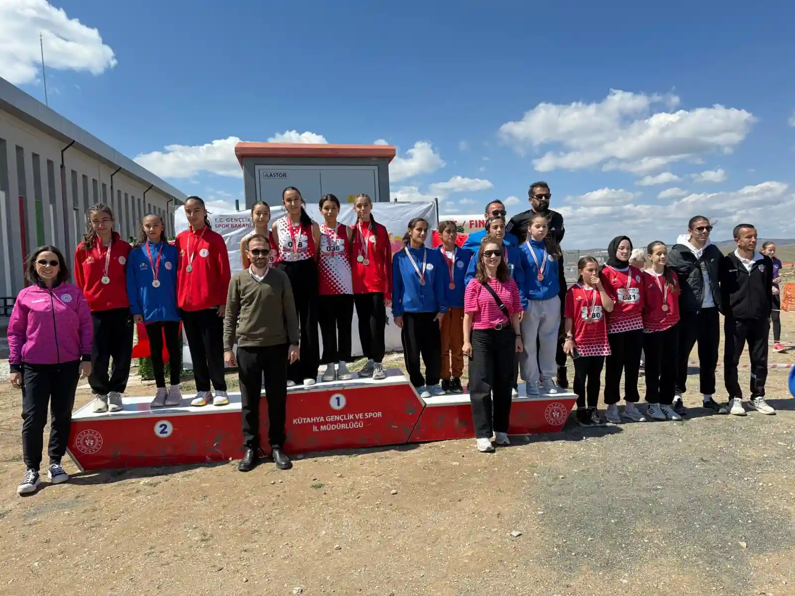 Kütahya’da Kros Yarışlarında Heyecan Üst Seviyedeydi 3