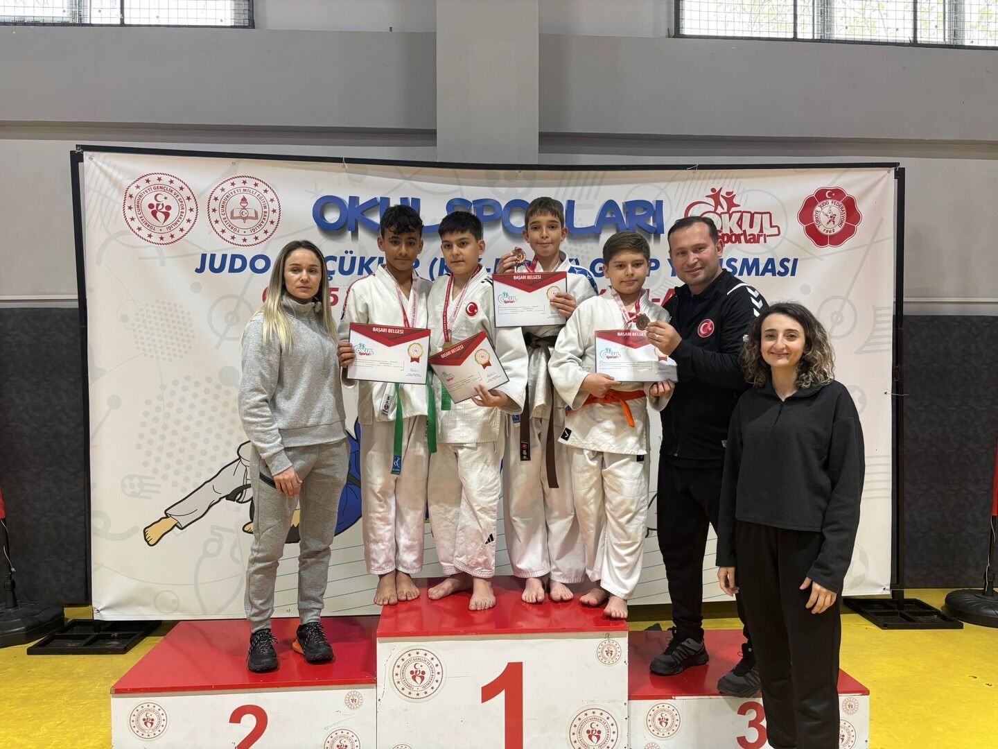 Kütahyada Minik Judocular Okul Sporlarında Derece Aldı