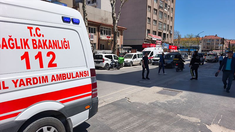 Kütahya’da Motokurye Ortaokul Öğrencisine Çarptı (3)