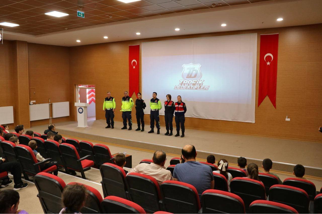 Kütahya’da Öğrencilere Trafik Bilinci Aşılandı (4)