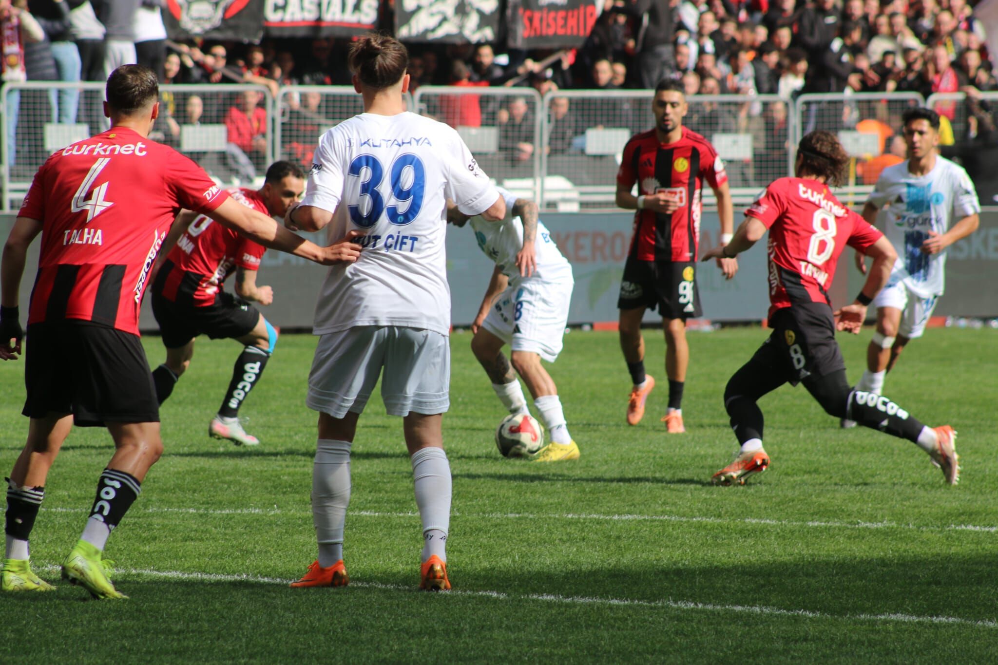 Kütahyaspor, Deplasmanda Ilk Yarıda Geride (3)