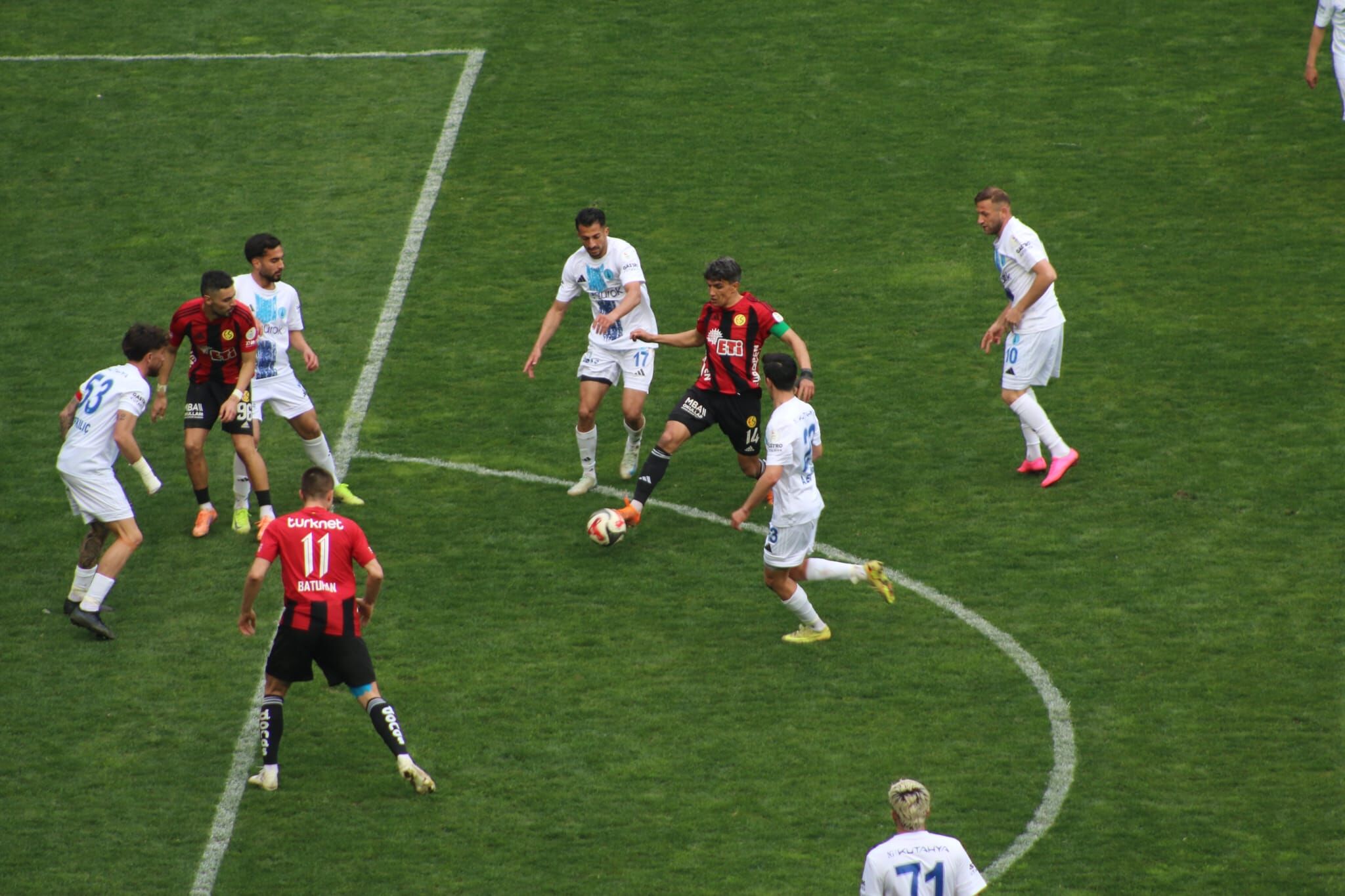 Kütahyaspor Şampiyonluğu Haftaya Bıraktı (3)