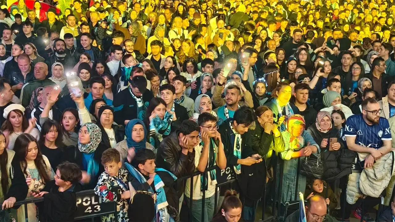 Kütahyaspor Şampiyonluğunu Taraftarıyla Vazoda Kutladı12