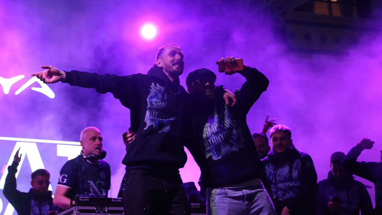 Kütahyaspor Şampiyonluğunu Taraftarıyla Vazoda Kutladı5